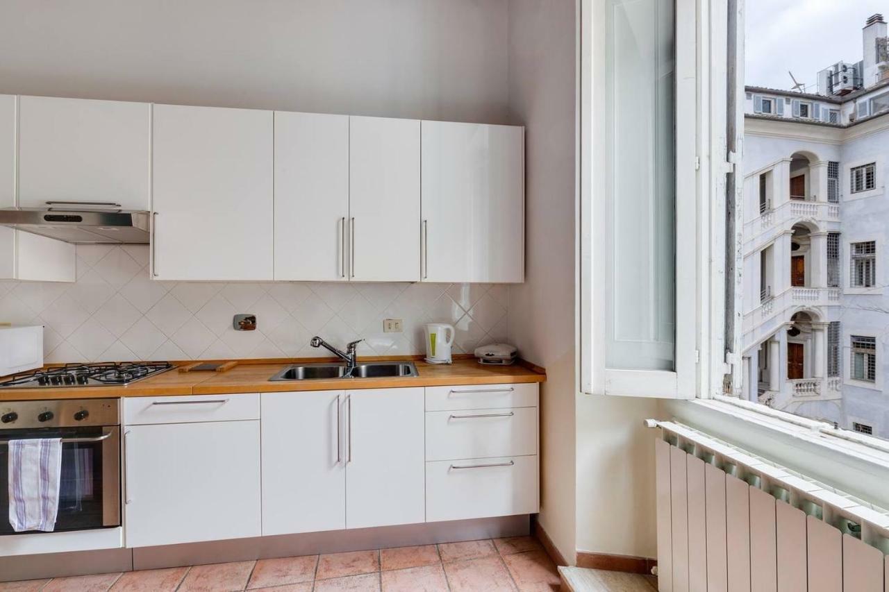 Domus Florea Rome Bagian luar foto